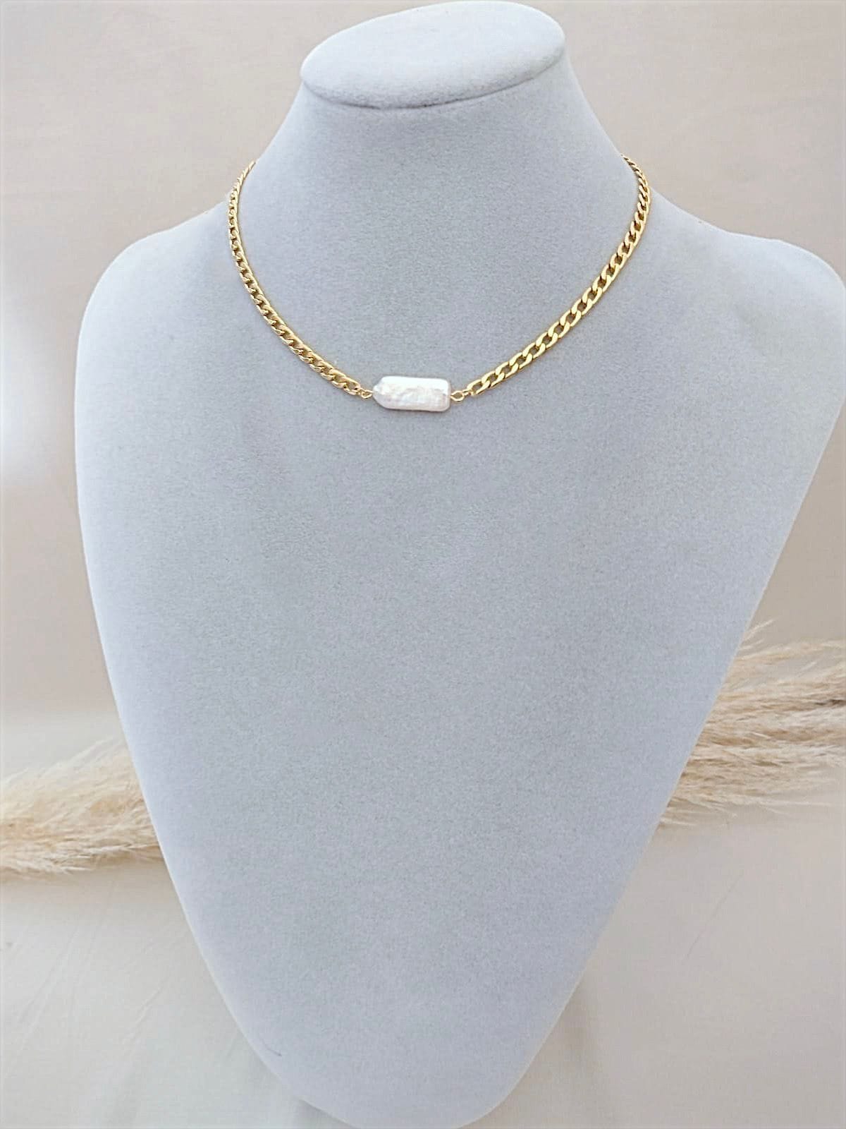 Collar de acero dorado con 1 perla natural