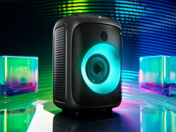 SonicBloom Portable Wlss Speaker w lights and mic XTS-