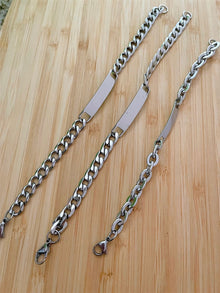 Pulsera de acero plateado gruesa de hombre con placa