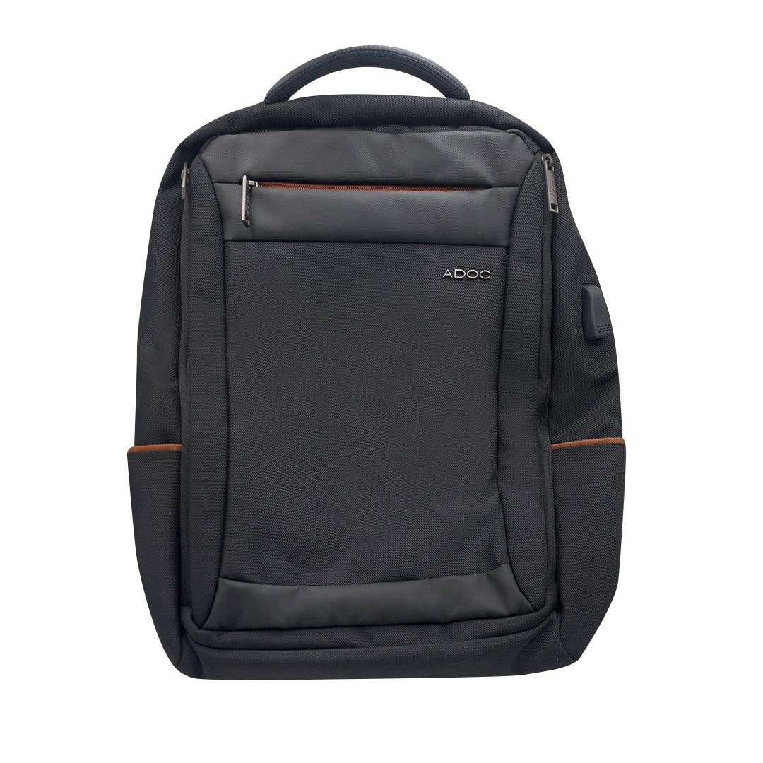 Mochila Roberto color negro