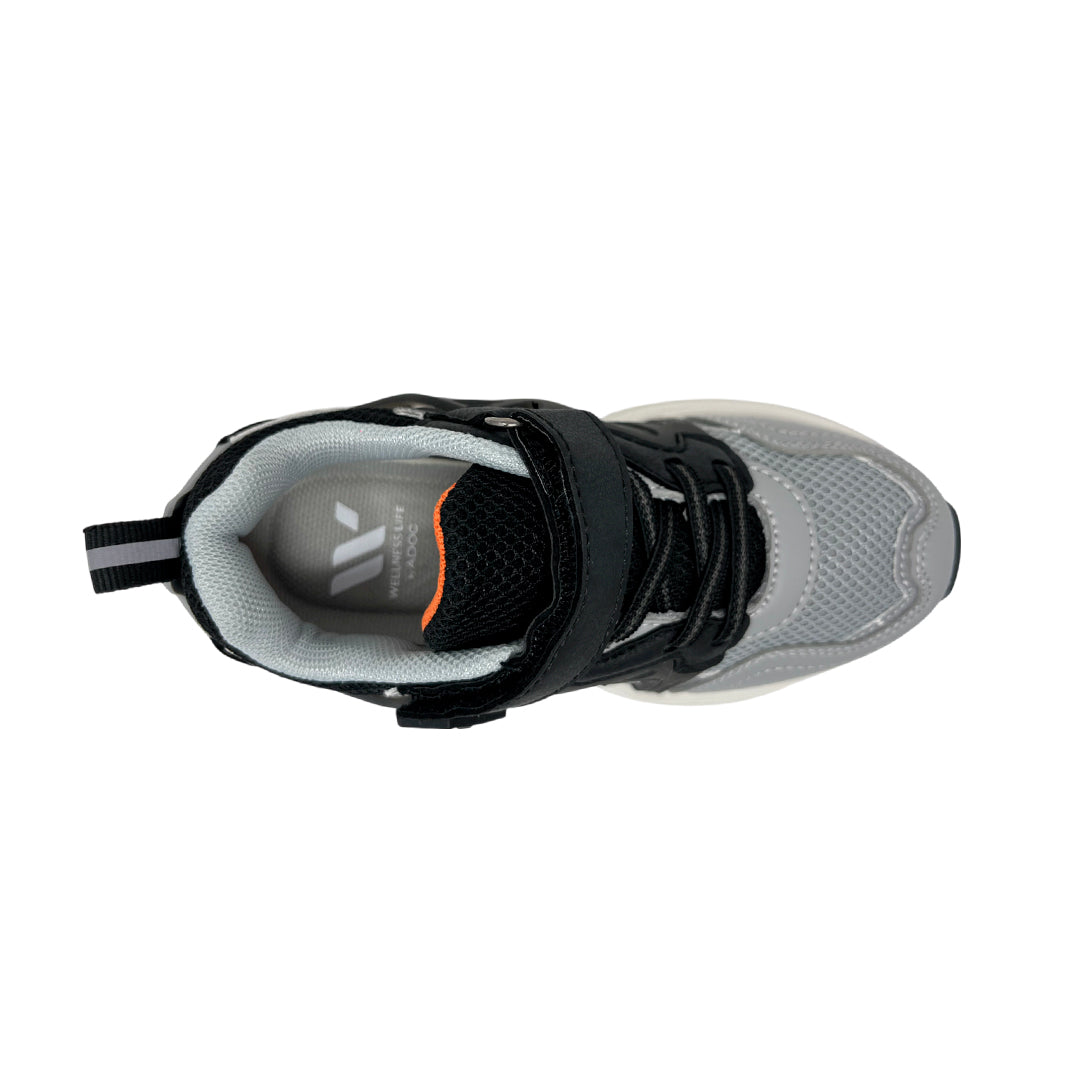 Tennis Gwin para niño color negro y gris