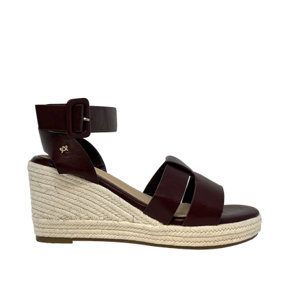 Sandalias Casey para mujer color vino