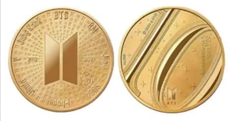 BTS - MONEDA CONMEMORATIVA DE 10 AÑOS (GOLD VER)