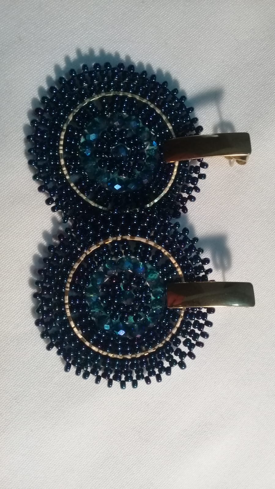 Aretes tejidos