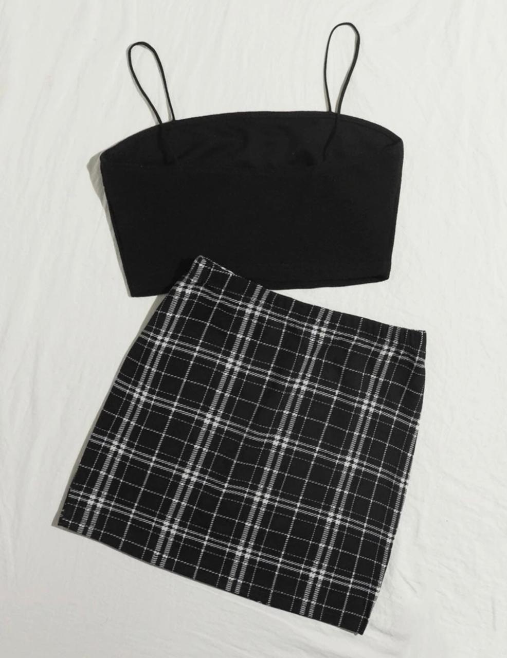 Conjunto top tirantes negro con falda cuadros