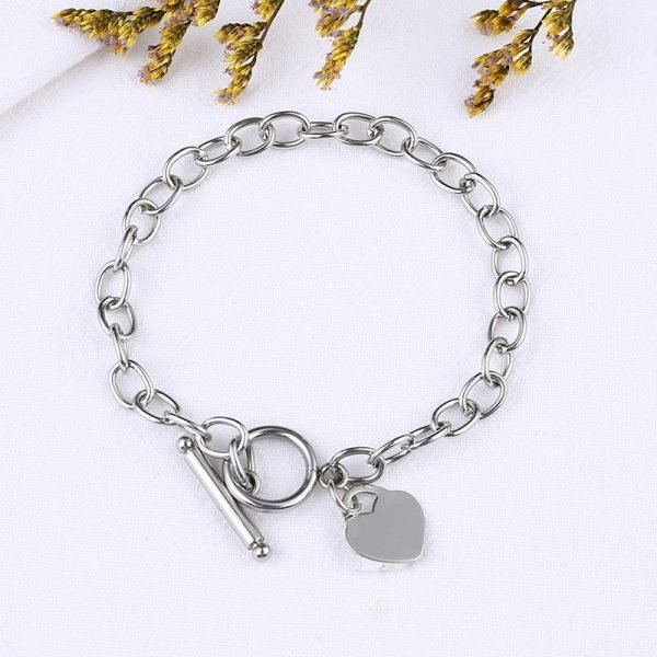 Pulsera de acero inoxidable con colgante en forma de corazón 18cms