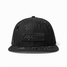 Gorra Supreme x MLB All Over 59FIFTY – Black on Black Edition