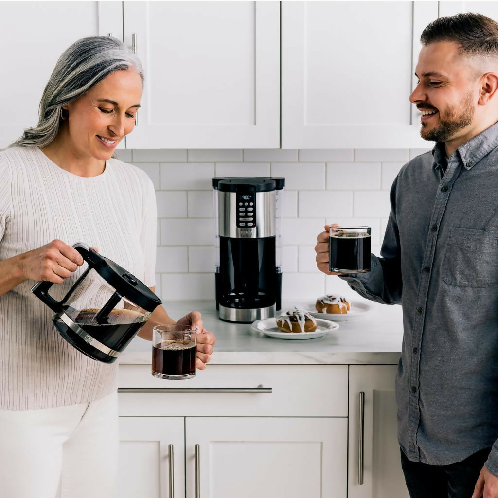 Cafetera programable Ninja XL de 14 tazas