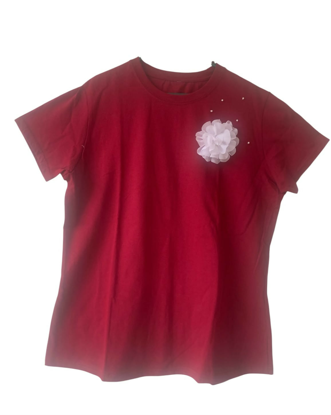 Blusa roja con flor blanca y perlas Talla XL