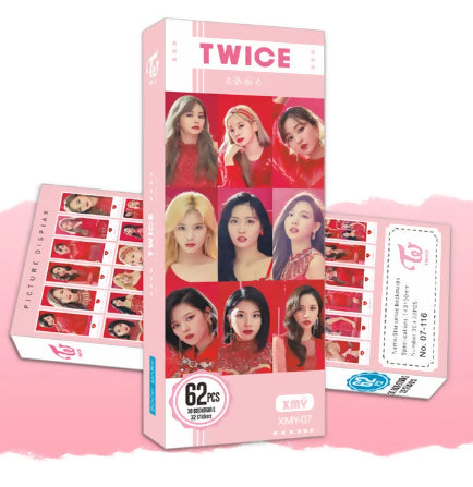 TWICE - BOOKMARK Y STICKER