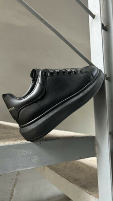 ZAPATILLA MCQUEEN G5 FULL BLACK