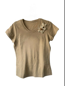 Blusa Nude con dos flores Nude manga corta Talla S
