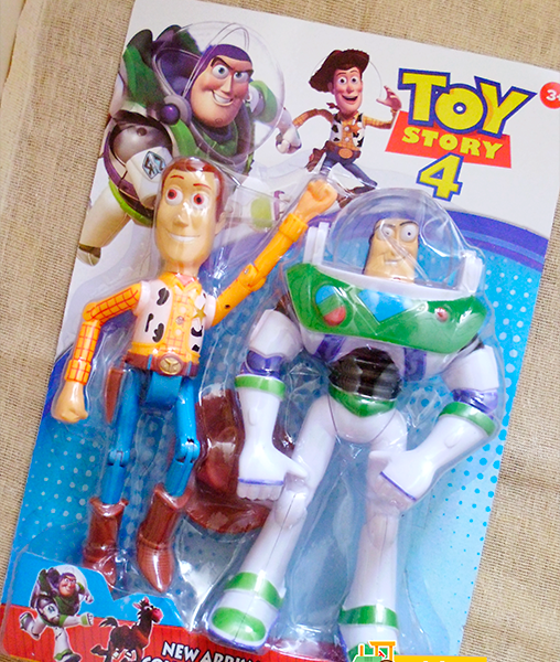 Juguete Buzz Lightyear y Woody