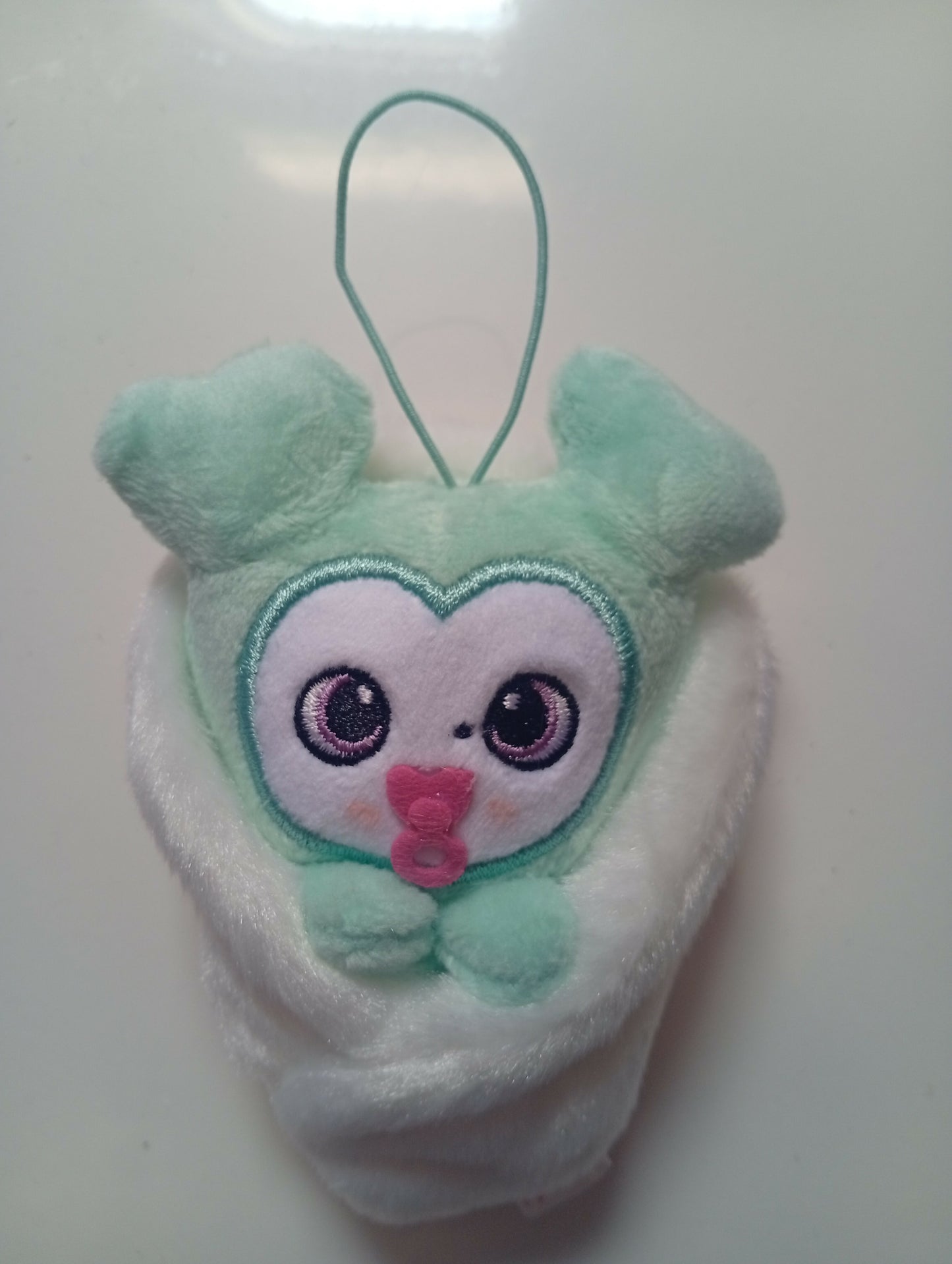 TWICE - BABY LOVELY LLAVERO