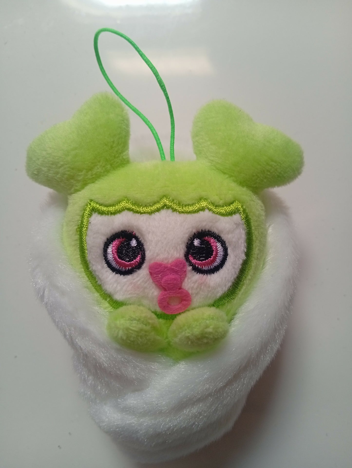 TWICE - BABY LOVELY LLAVERO