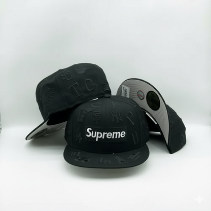 Gorra Supreme x MLB All Over 59FIFTY – White on Black Edition