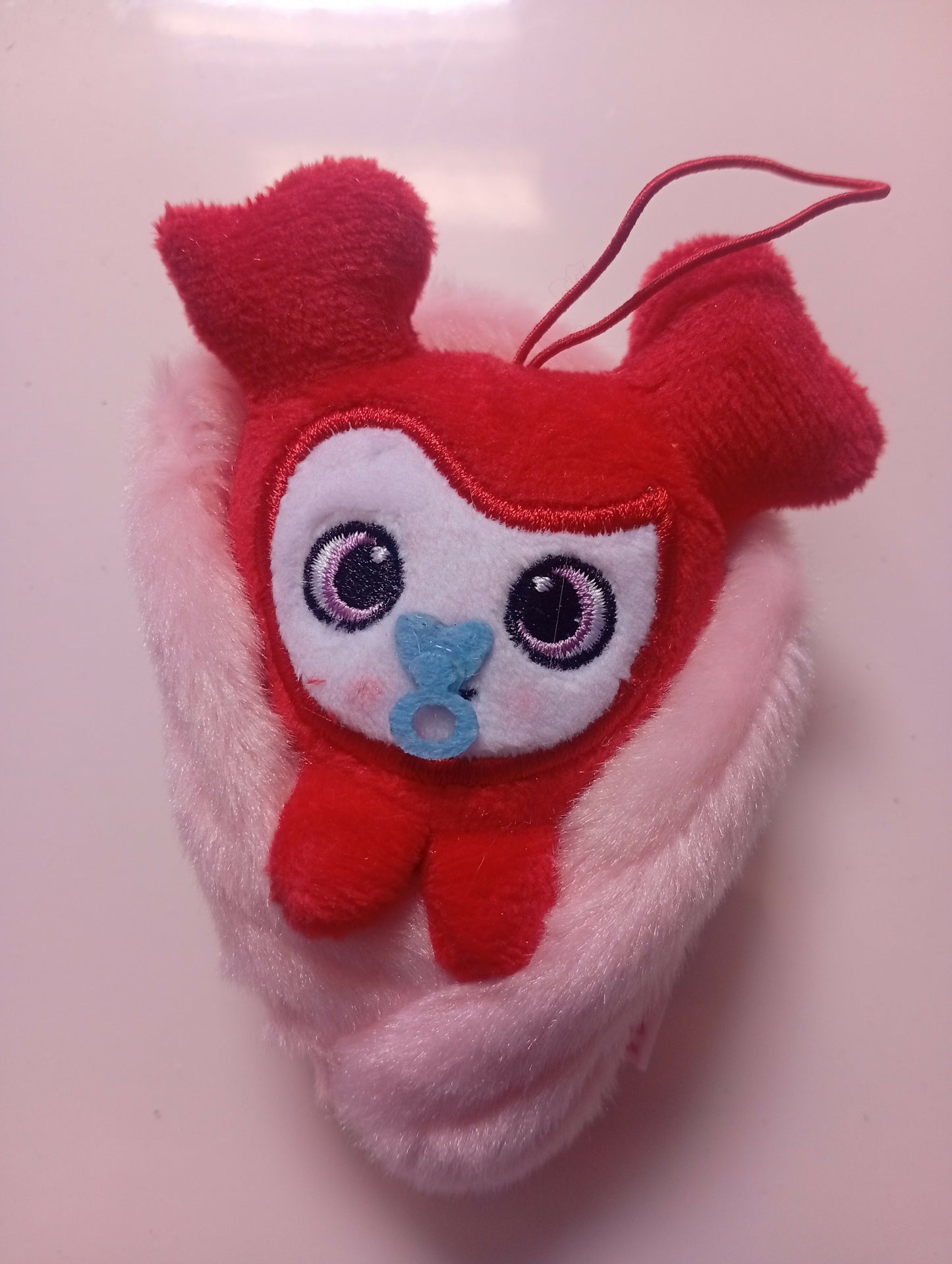 TWICE - BABY LOVELY LLAVERO