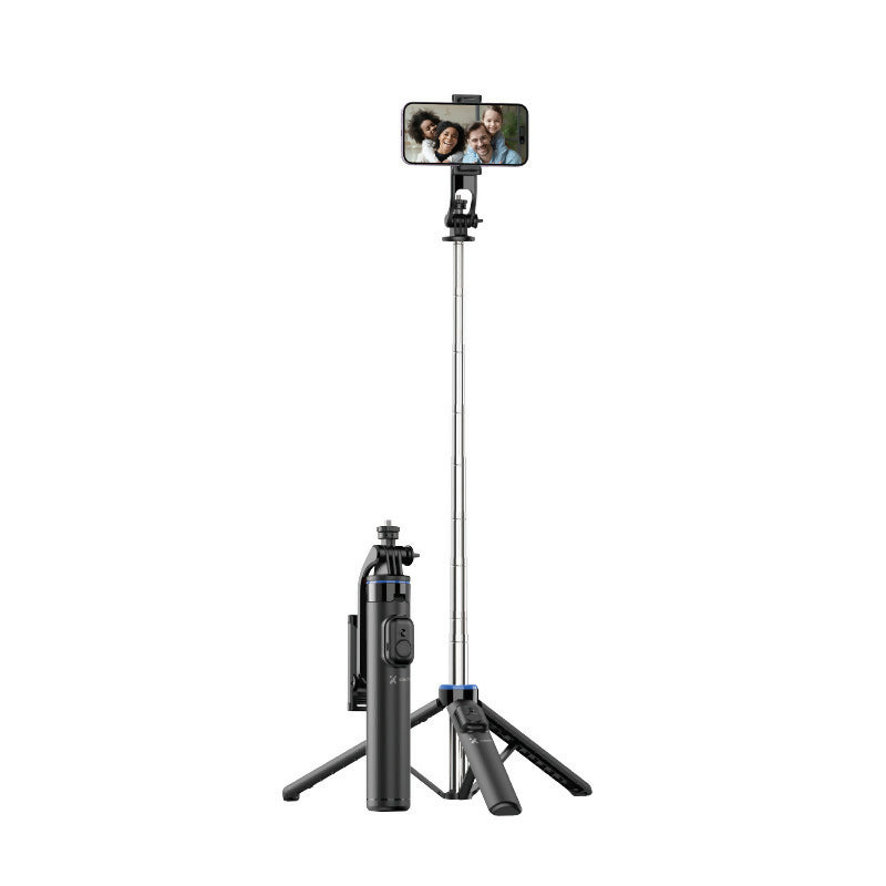 Xtech selfie stick 4.3 ft ex tripod and wlss shutterXSS-211